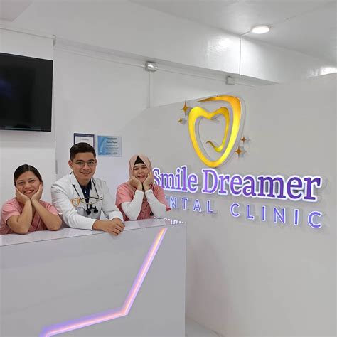 SmileDreamer Dental Clinic .
